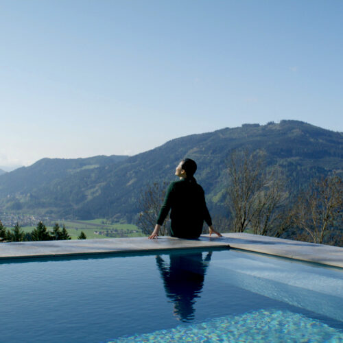 NUmaru_Retreat_Austria_Pool9